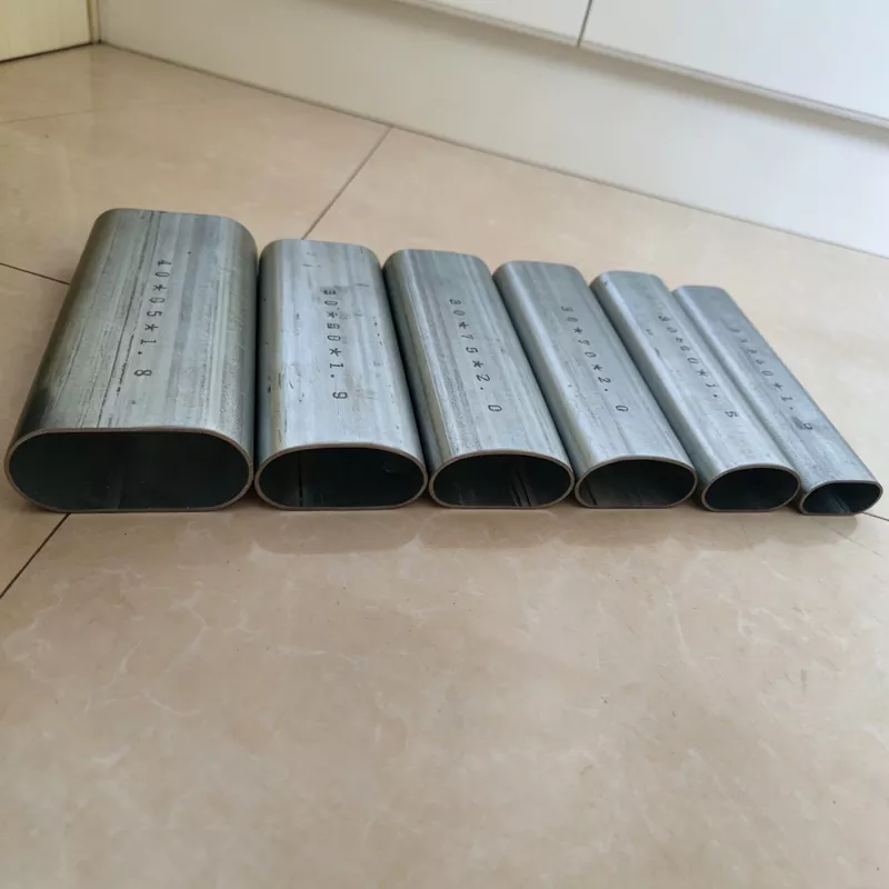Tuyau en acier ovale galvanisé