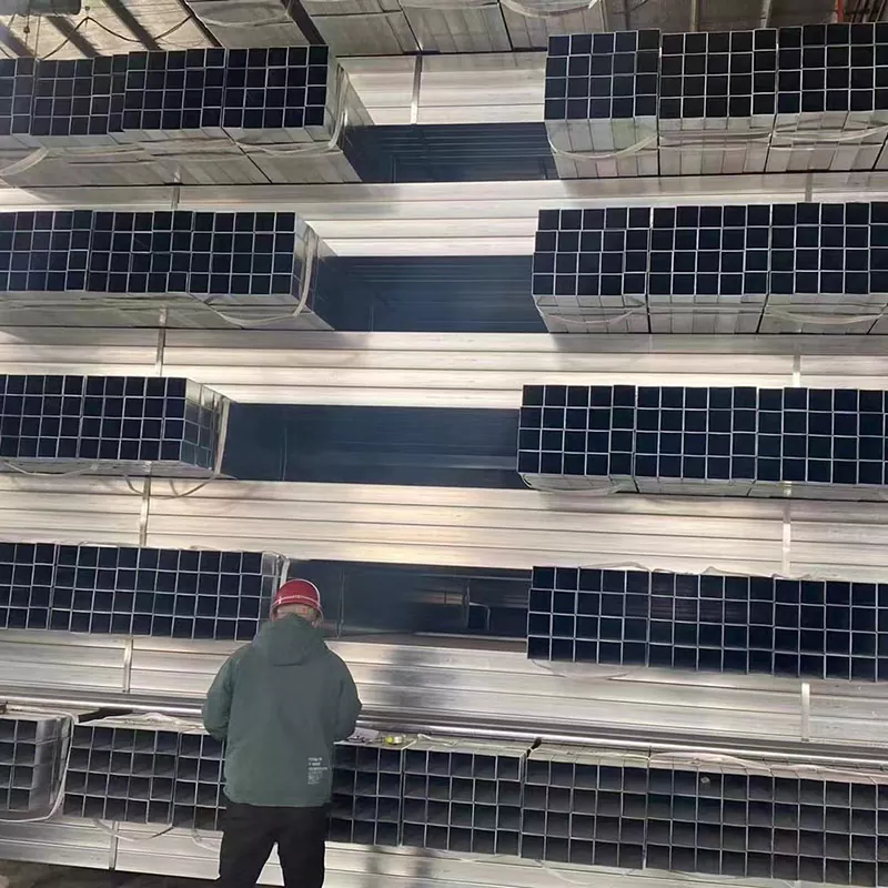 Tube carré galvanisé de petit diamètre