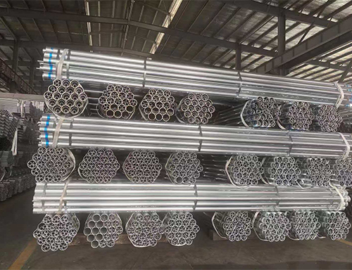 Tube galvanisé épais